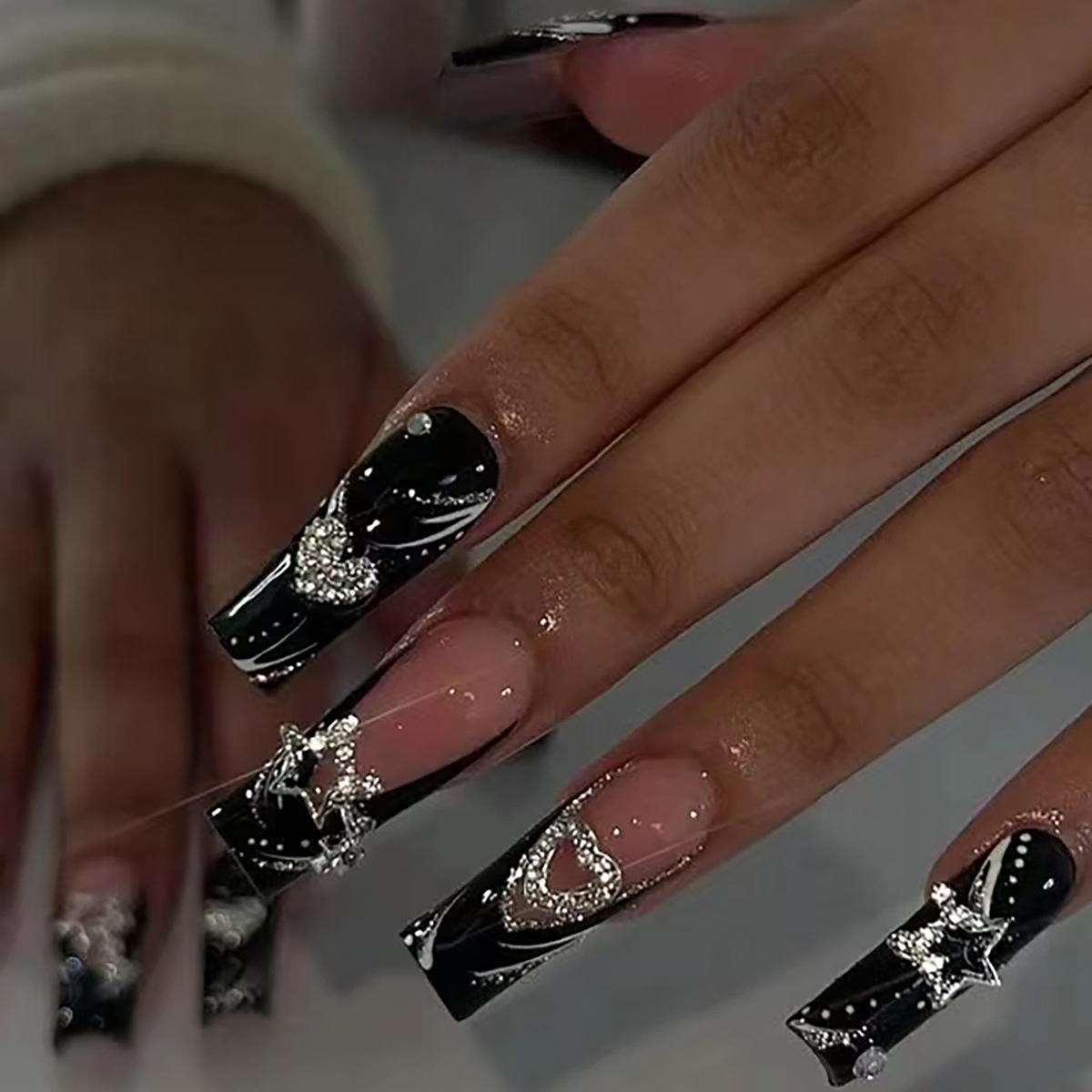 24Pcs Flower French Fake Nail  - Nail Art Press On 评论和价格