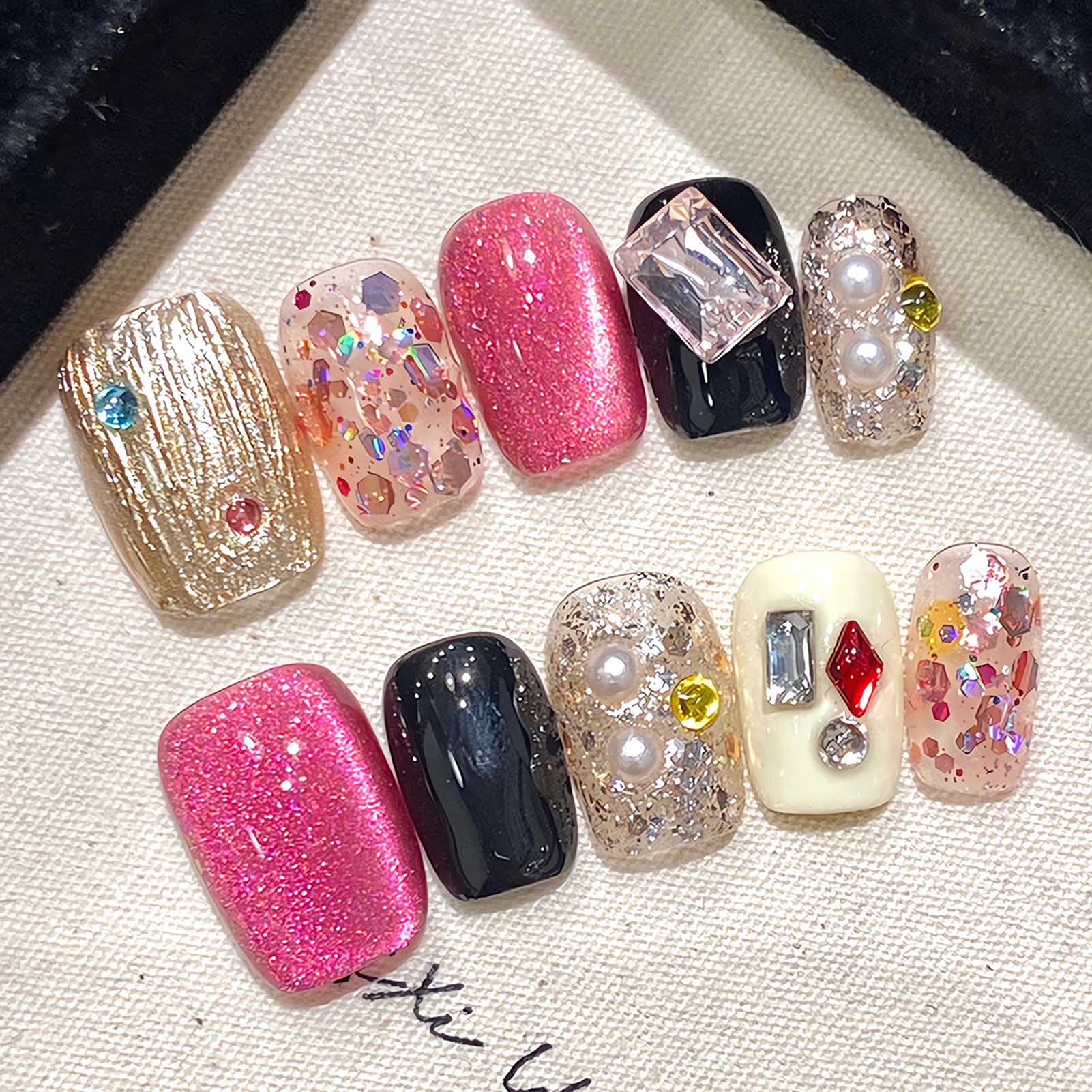 Handmade Press on Nails Glitte - Nail Art Press On 评论和价格